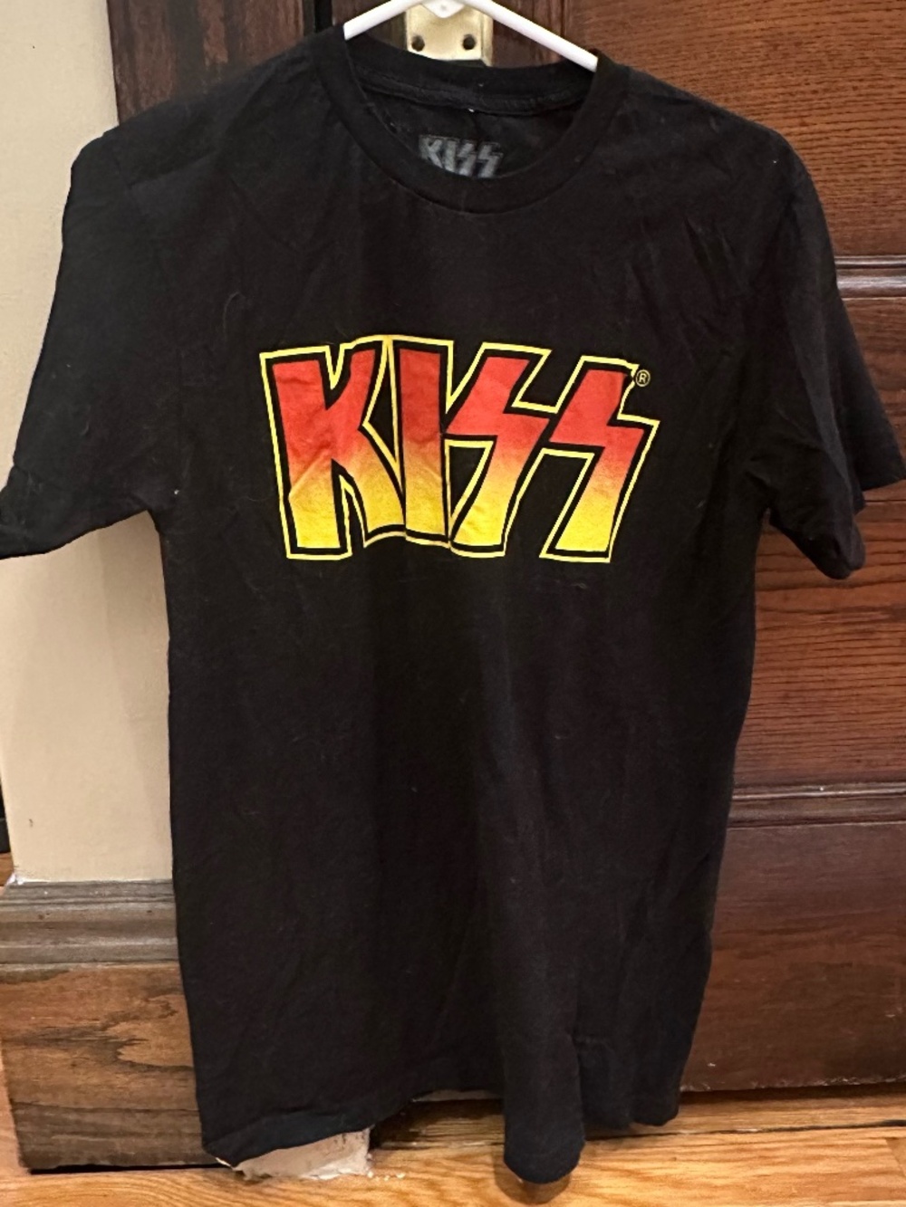 Kiss Black Tee with Red-to-Yellow Gradient Logo